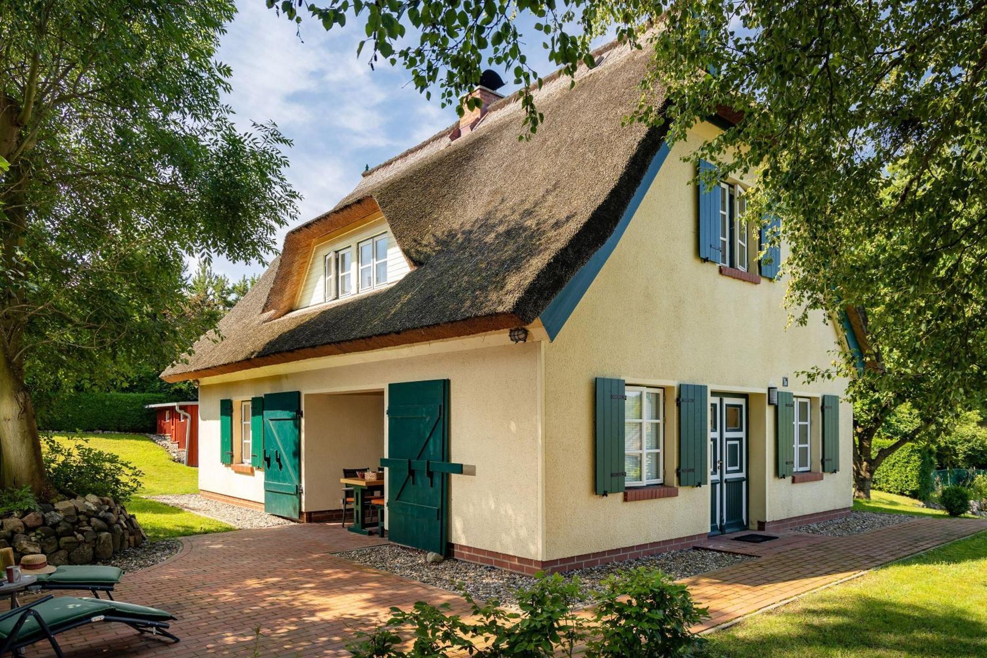 Ferienhaus Preetz 1A - Idylle Unter Reet Burtevitz Exterior photo